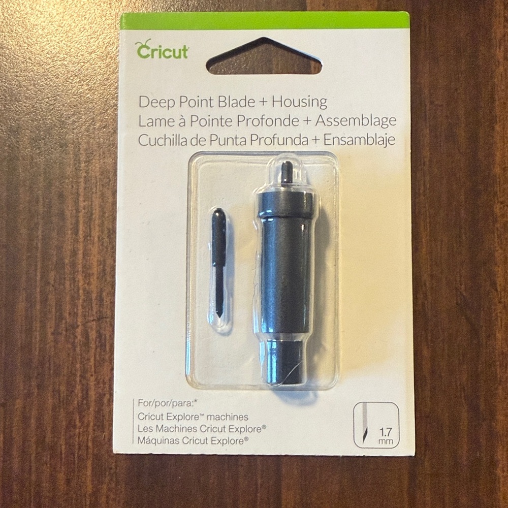 4/$30 Cricut Deep Point Blade with Housing - Picture 5 of 6